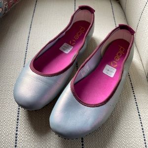 Plae Crosby ballet flats
